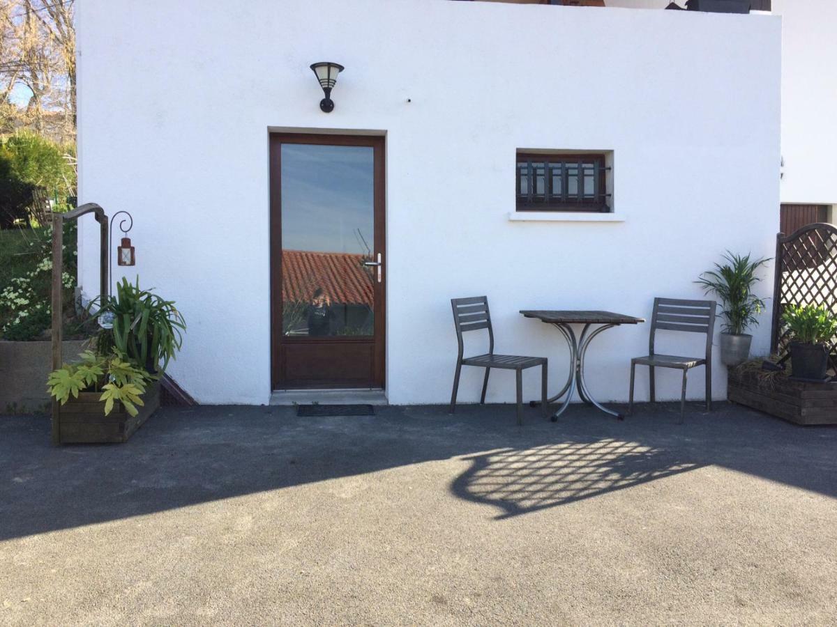 2 Person Apartment Ascain Exterior photo